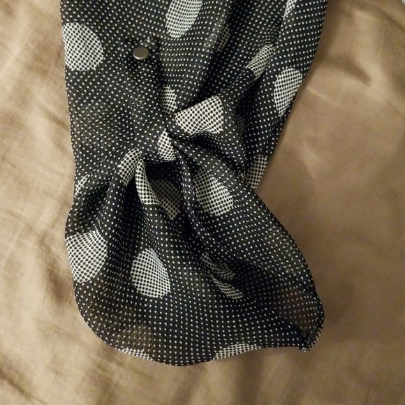 TORRID💋 Dot Print Chiffon Tulip Back Sheer Blouse - Picture 4 of 7